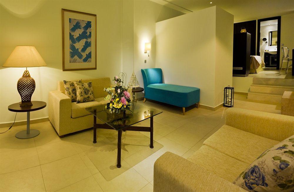 Oceanis Beach & Spa Resort 살리디 외부 사진